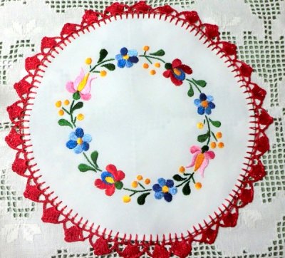 画像2: ハンガリーマチョー刺繍花瓶敷き