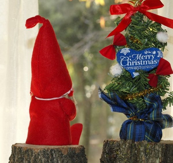 画像3: 北欧人形PKE( sitting singing girl) (3)