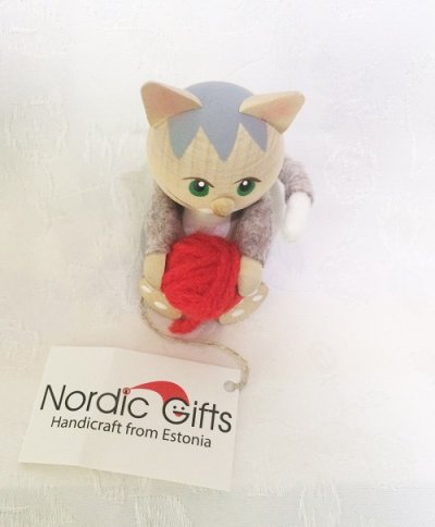 画像1: 北欧人形毛糸玉と猫